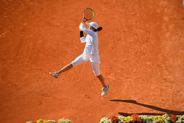 以及对年轻 以及对年轻