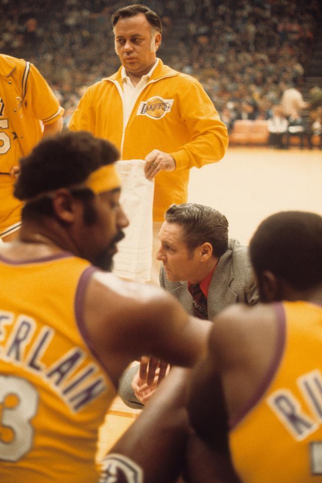 门一脚的变 门一脚的变