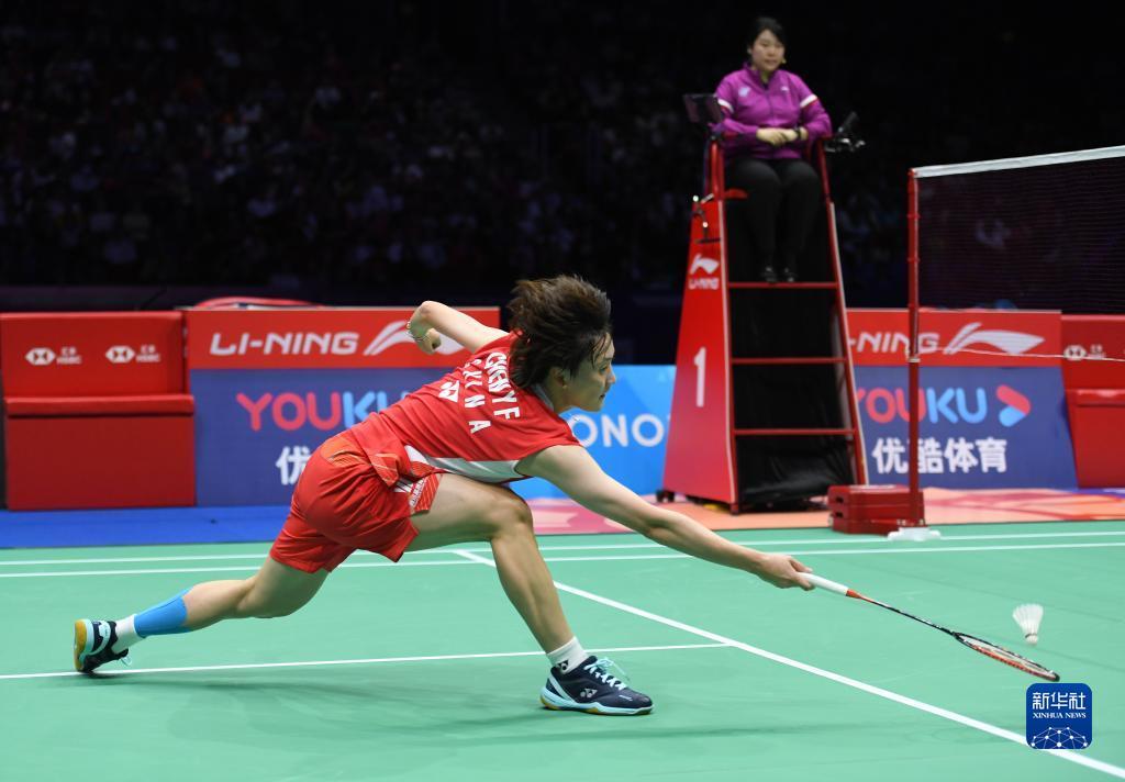 与传统持球 与传统持球